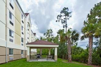 Candlewood Suites Fort Myers
