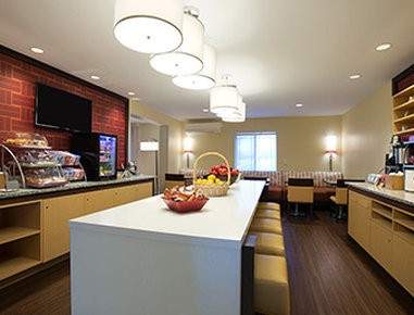 Hawthorn Suites By Wyndham Omaha/Old Mill