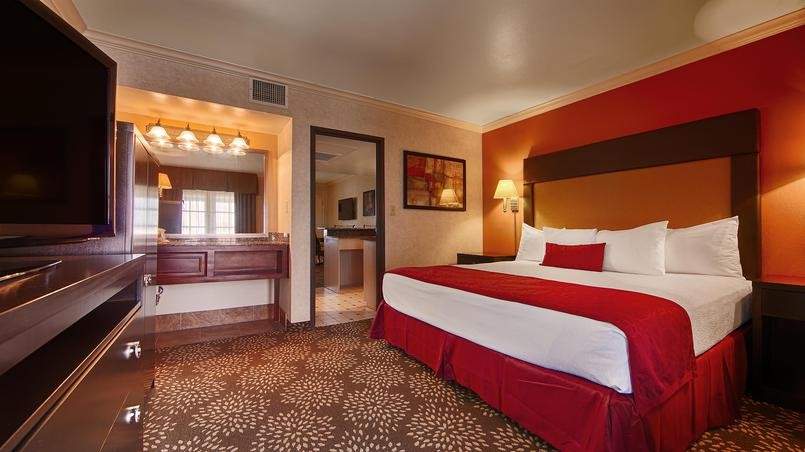 Best Western Plus Inn Suites Tucson Foothills
