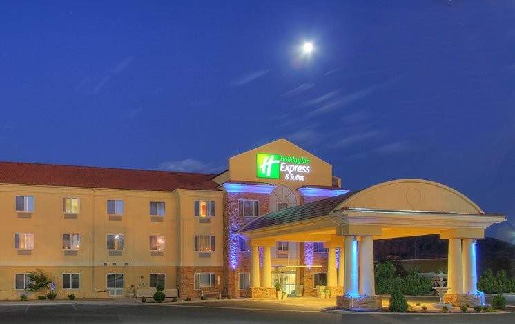 Holiday Inn Express Hotel & Suites Tucumcari