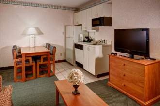 Ramada Shreveport Inn and Suites