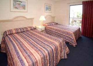 Econo Lodge & Suites Resort