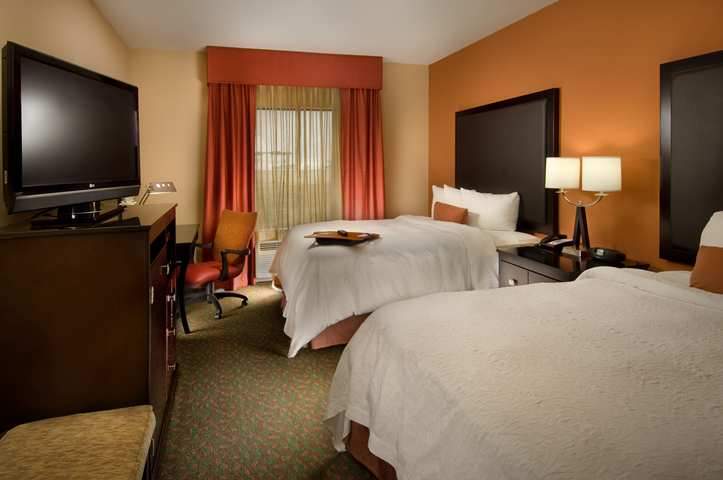 Hampton Inn & Suites Waco-South