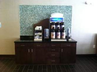 Holiday Inn Express & Suites K
