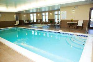 Holiday Inn Express Hotel & Suites Youngstown W I 80 Niles Area