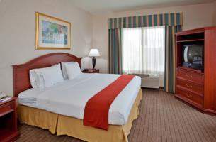 Holiday Inn Express & Suites I